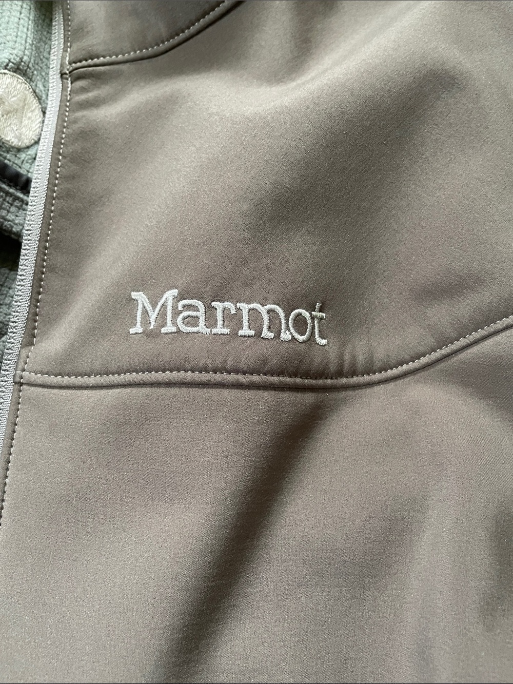 Marmot Two-Tone Brown and Light Gray Softshell Jacket - Picture 2 of 3